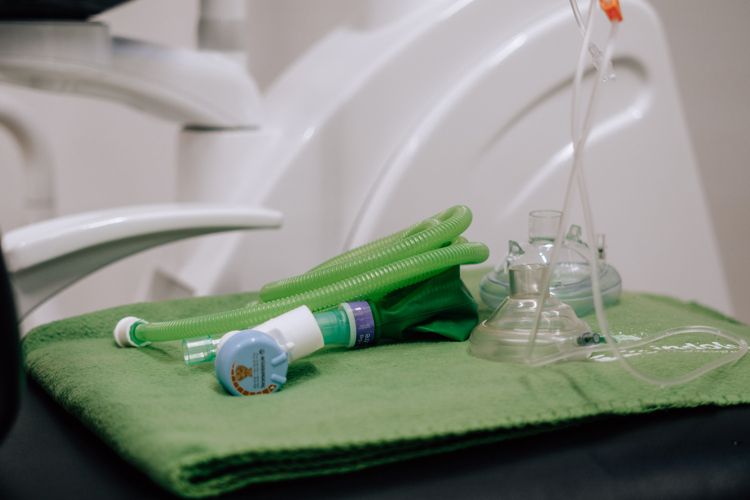 Kit de sedación consciente en clínica dental